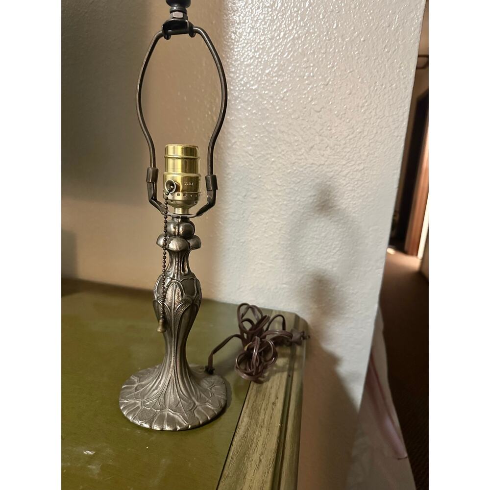 Victorian metal lamp art deco small romantic baroque French scrolling decor dark - Picture 2 of 9